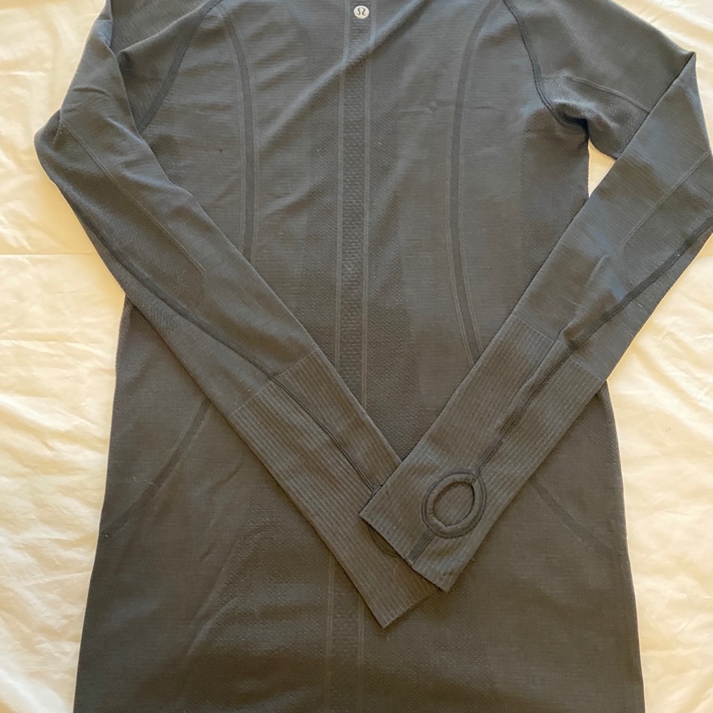 Lululemon Long Sleeve Swiftly